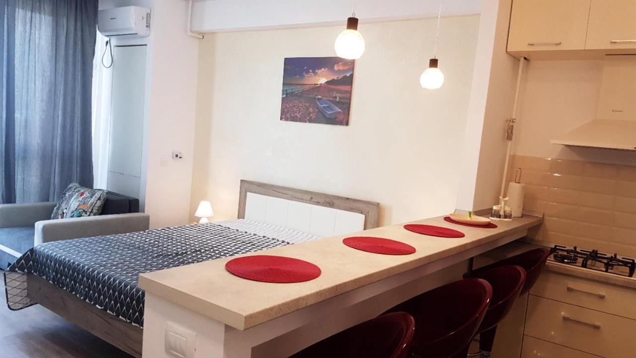 דירות Năvodari Estival Studio By Onix Blue Mamaia Nord מראה חיצוני תמונה